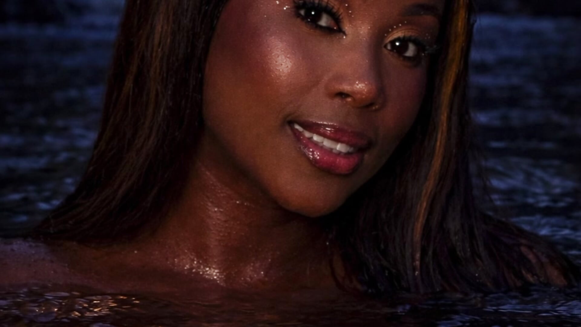 My little face for Daddy and my delicious tits - video by Elie-3 cam model