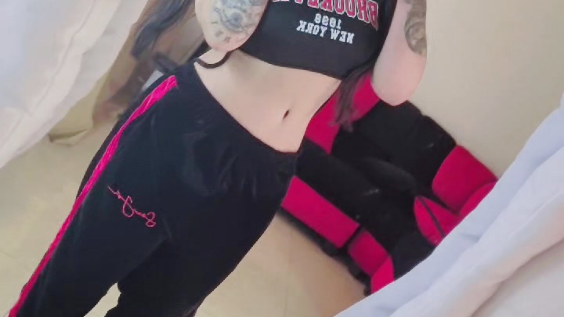 Snapchat-1263338913 - video by Angelyblue10 cam model