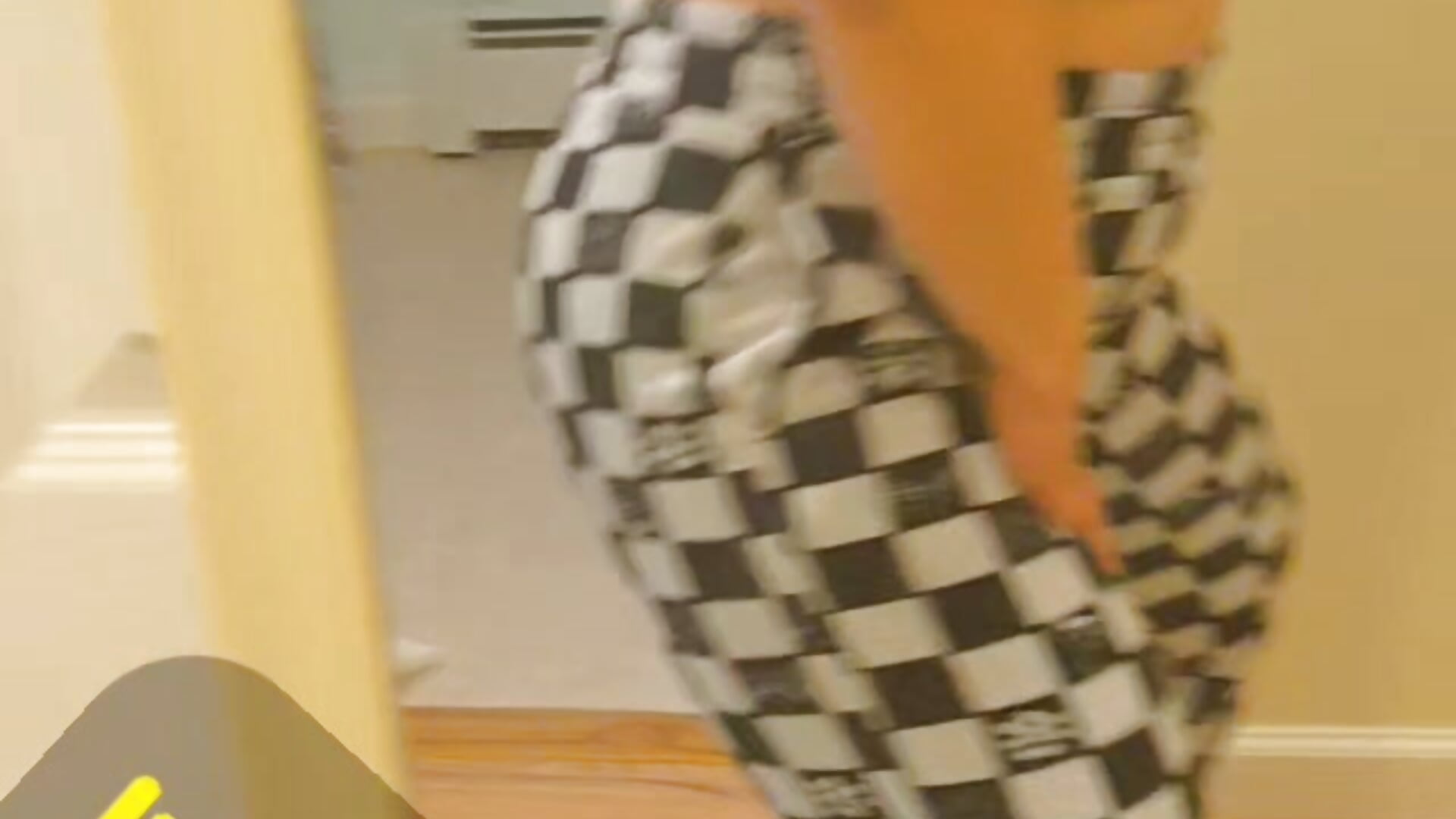 Booty poppin - video by nuttiebuddy1 cam model