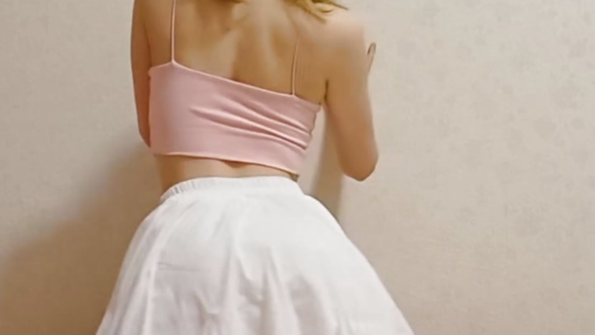 video_2025-05-03_13-01-39 - vídeo de Anna_Chelsea modelo de câmara