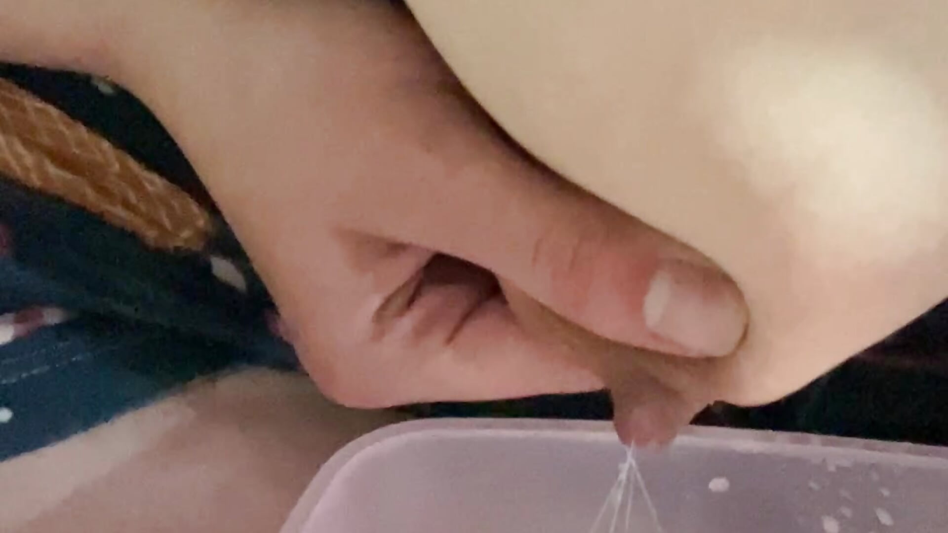 Watch me squeeze my tits into a cup and drink my breast milk