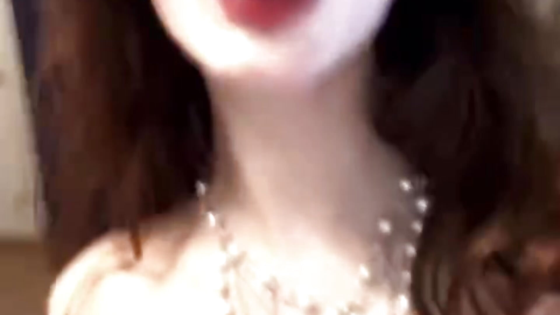 Do you like my look? - video by Hola_Yogi cam model