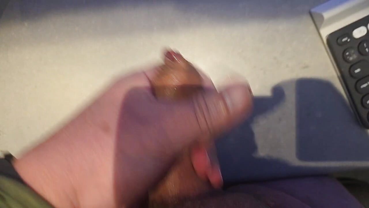 Wanking / Cum shot - video by Oorse1966 cam model