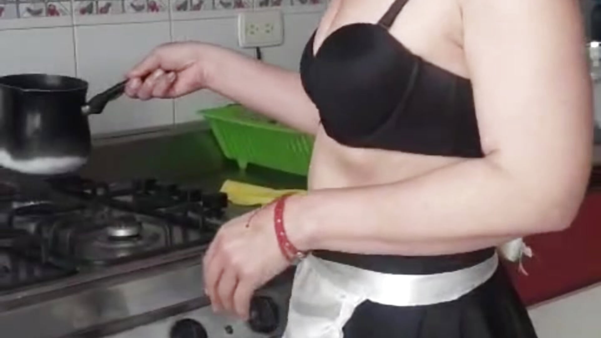 The maid wants to behave badly... would you like to be my master? 🥵💦– Clhoe_Johnson kameramodell videója