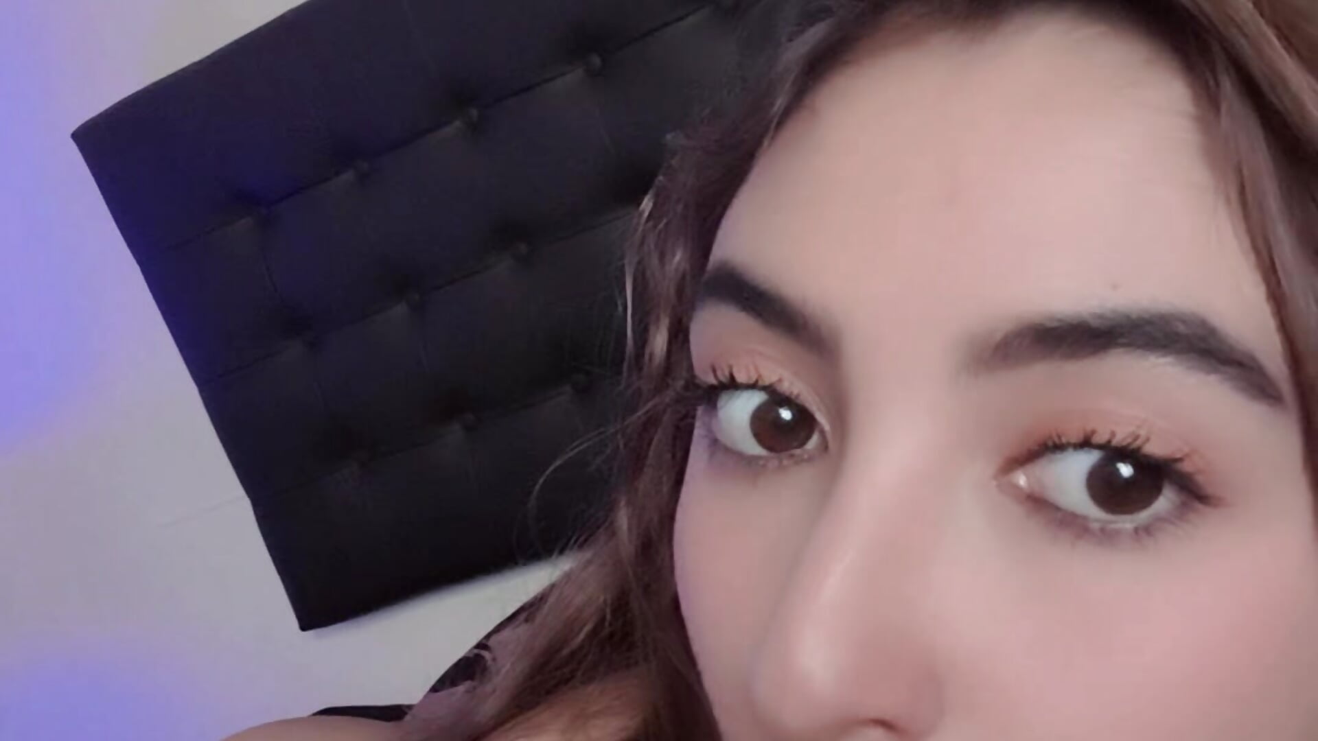 Bored - video by Alice_Dickinssonn cam model