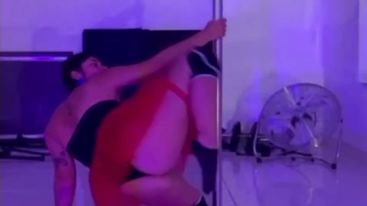 A sexyest performance on my floorwork class - vidéo du modèle de showcams Skarlet_04