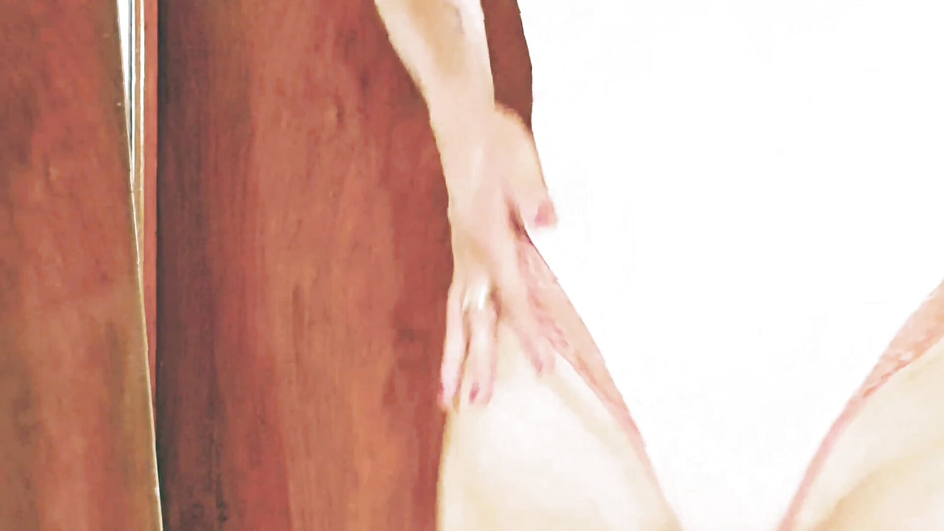 Rose dancing - video by Polly23 cam model