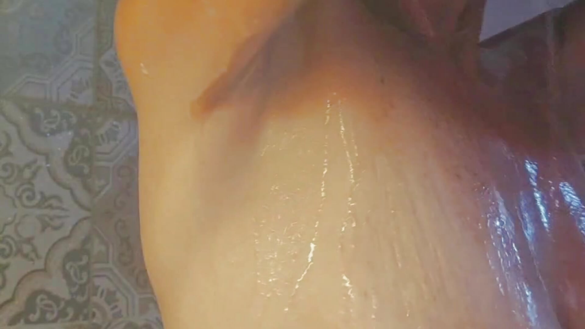 Nos mojamos juntos ? - video by Polly23 cam model