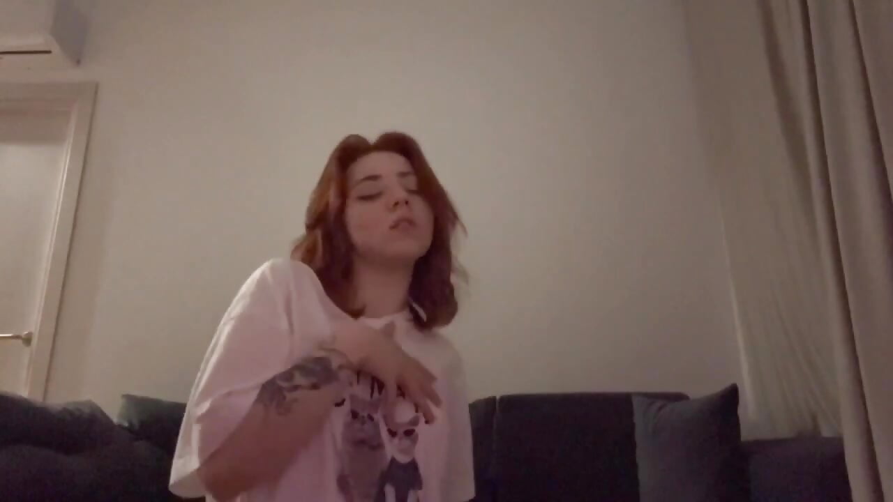 Teasing you in little shorts - video by VanillaLivitski cam model