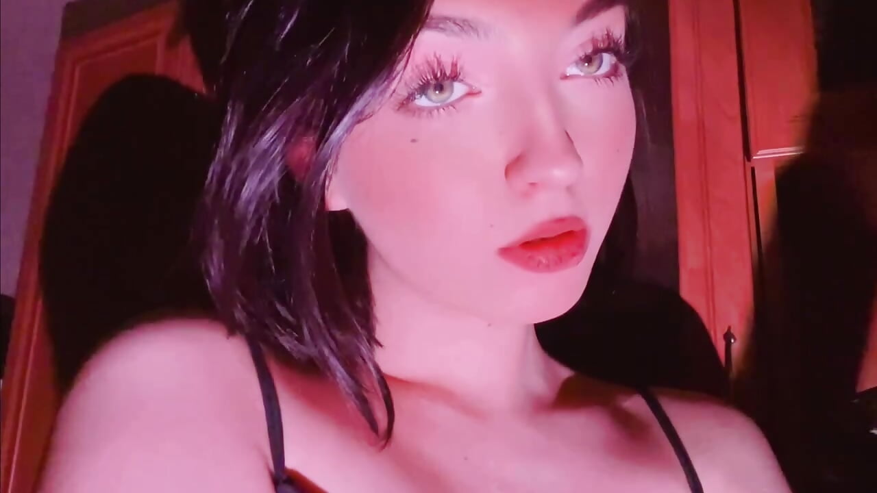 meee - video by FlairBorne cam model