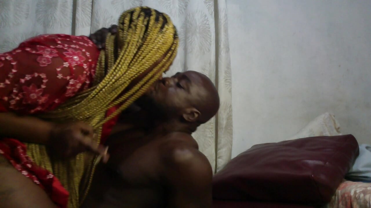 Saturday nite naughty  dick ride - video by vilainchanton cam model