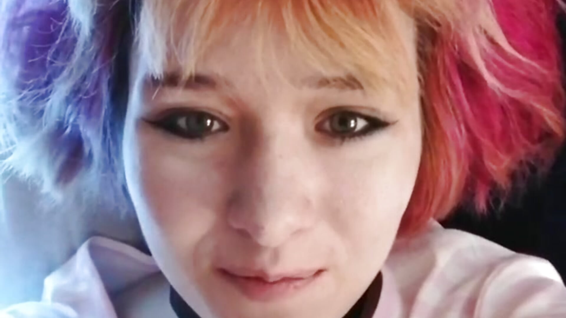 My Smile:)☆⌒•ᴗ• - Vídeo de Ketrin_Jones, modelo de vídeos