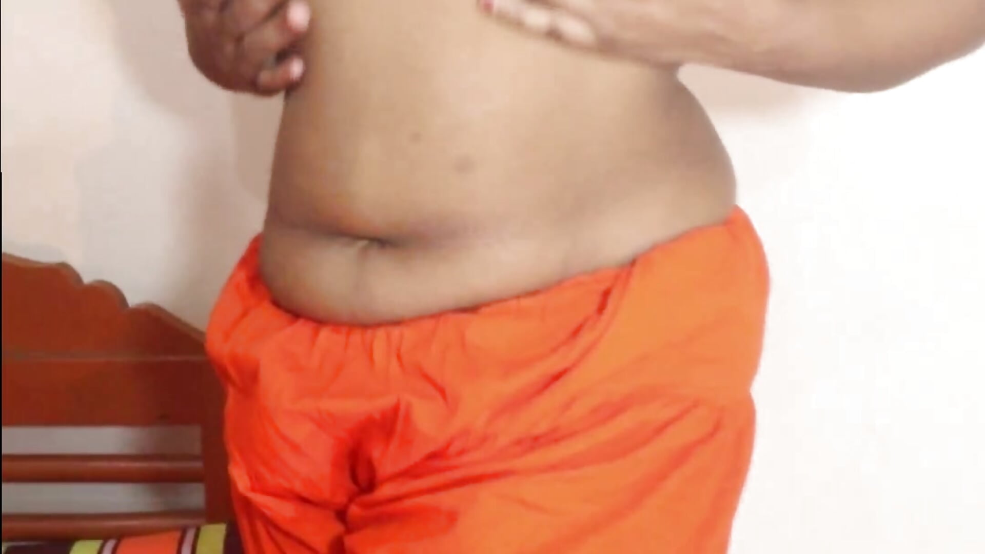 Boobs pressing - video by tissa12 cam model