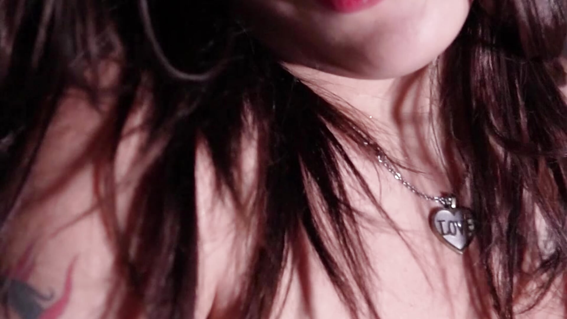 MOVIL EVA 3 - video by AthensRussell cam model