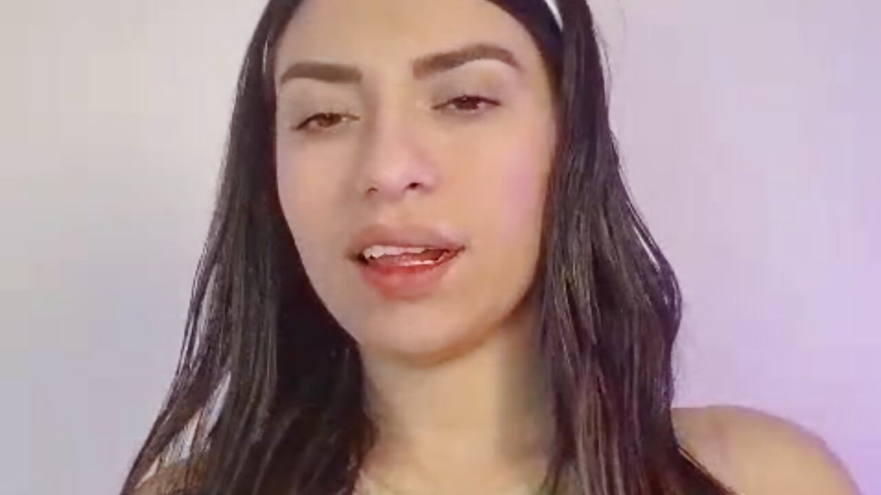 hello - video by AmaiaSalvatore cam model