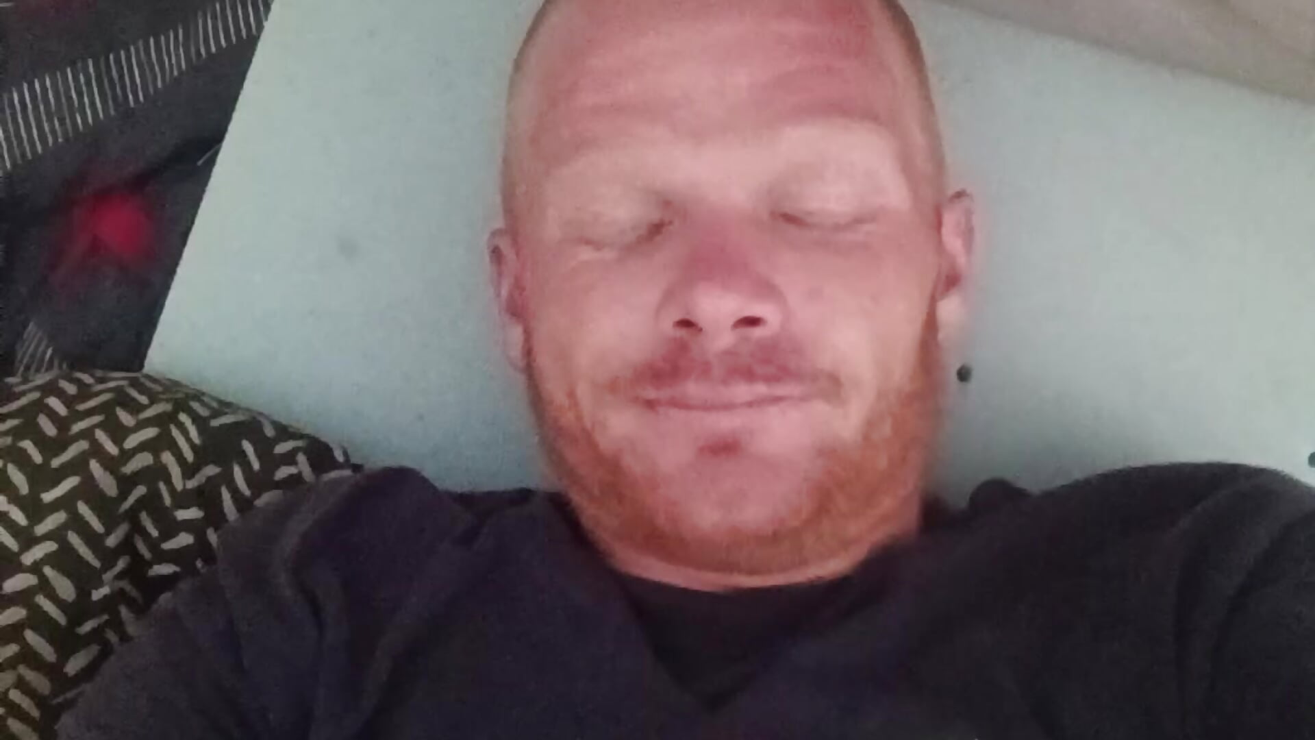 1000001921 - video by ed31devall cam model