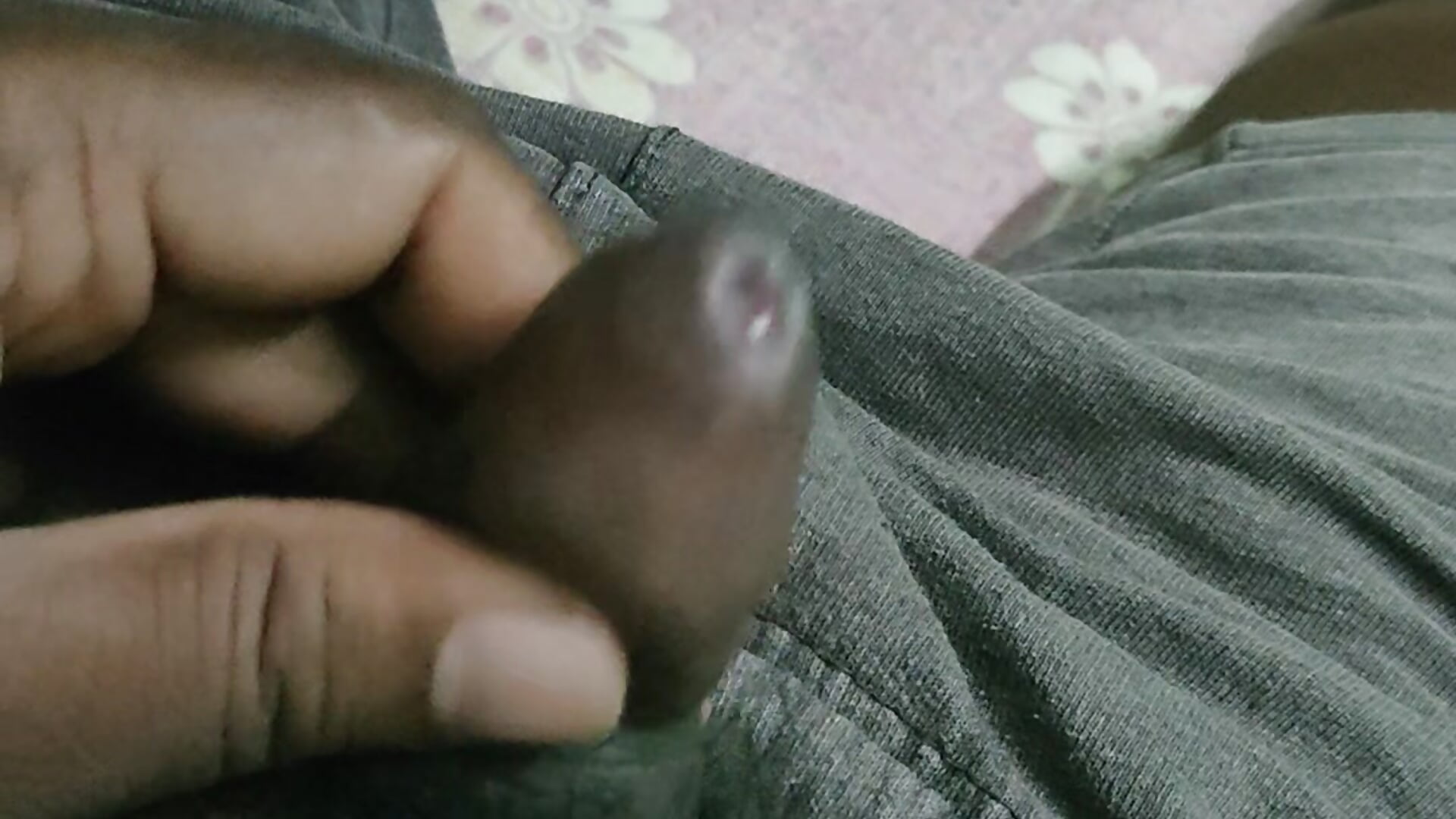 VID20250411154329 - video by pandakittyfun cam model