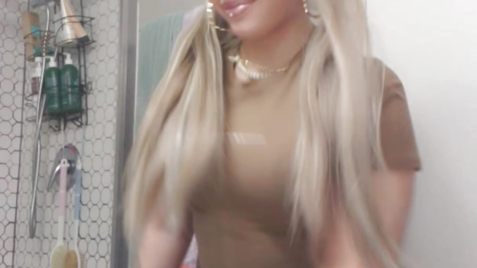 Tattoos and baddies - video by Bbyjne cam model