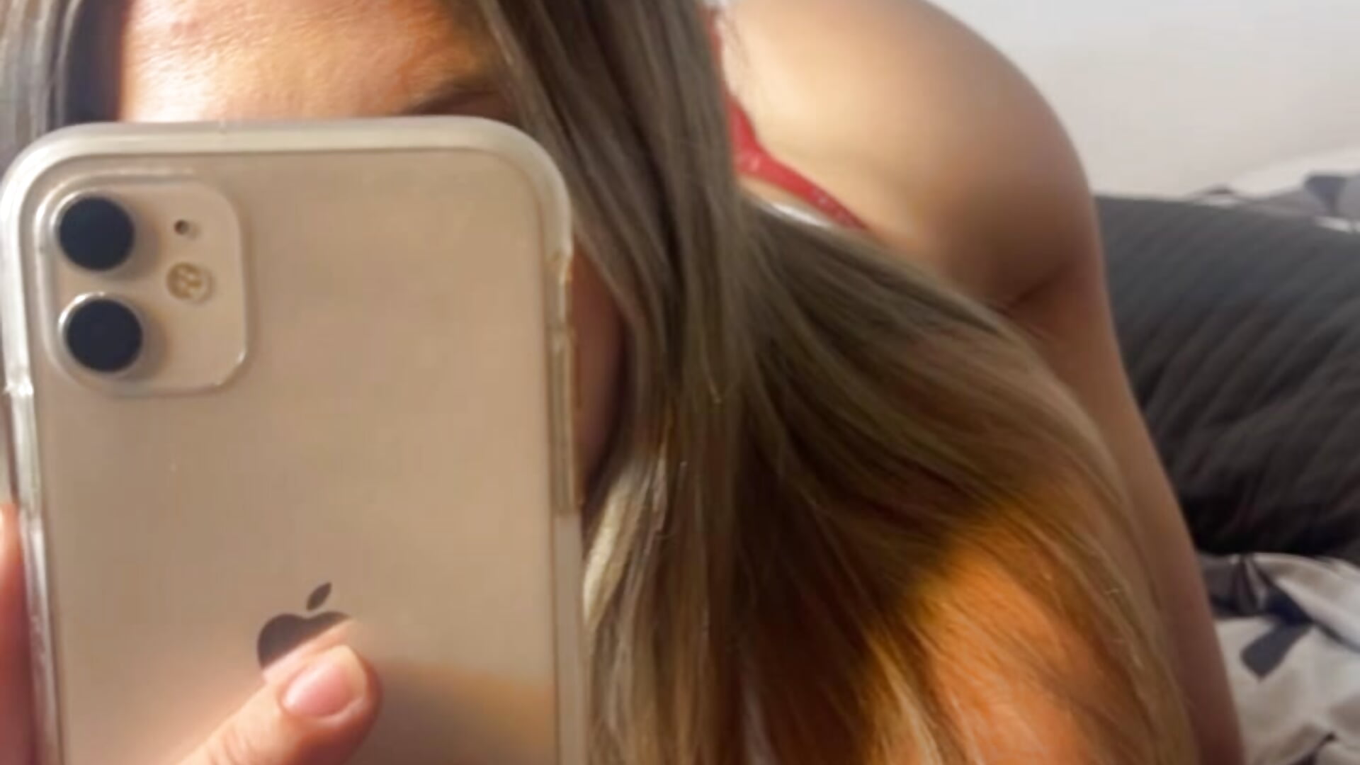 42662f780d584dbcb87db9f1d2ffb6b3 - 視頻由 ambre_morretti 主播提供