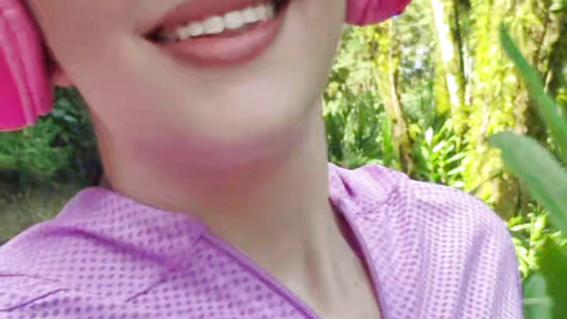 I like to go jogging and enjoy nature 🍀 - video by Octavia_collins cam model