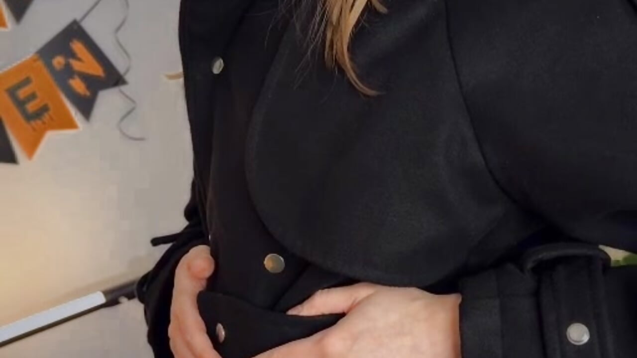 Seductive Madlenne the vice-girl – lisa_schiele videója