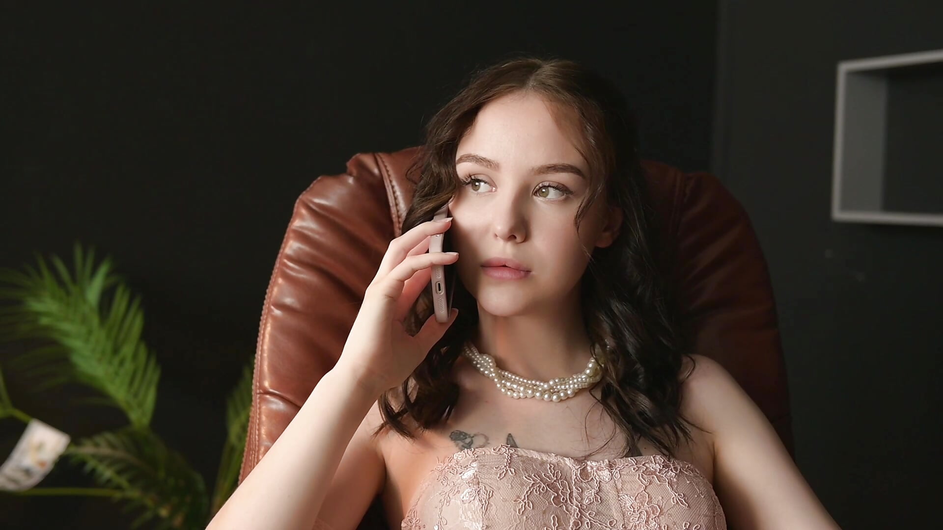 Shiny Dollars, Dangerous Beauty - video by MarySparkle cam model