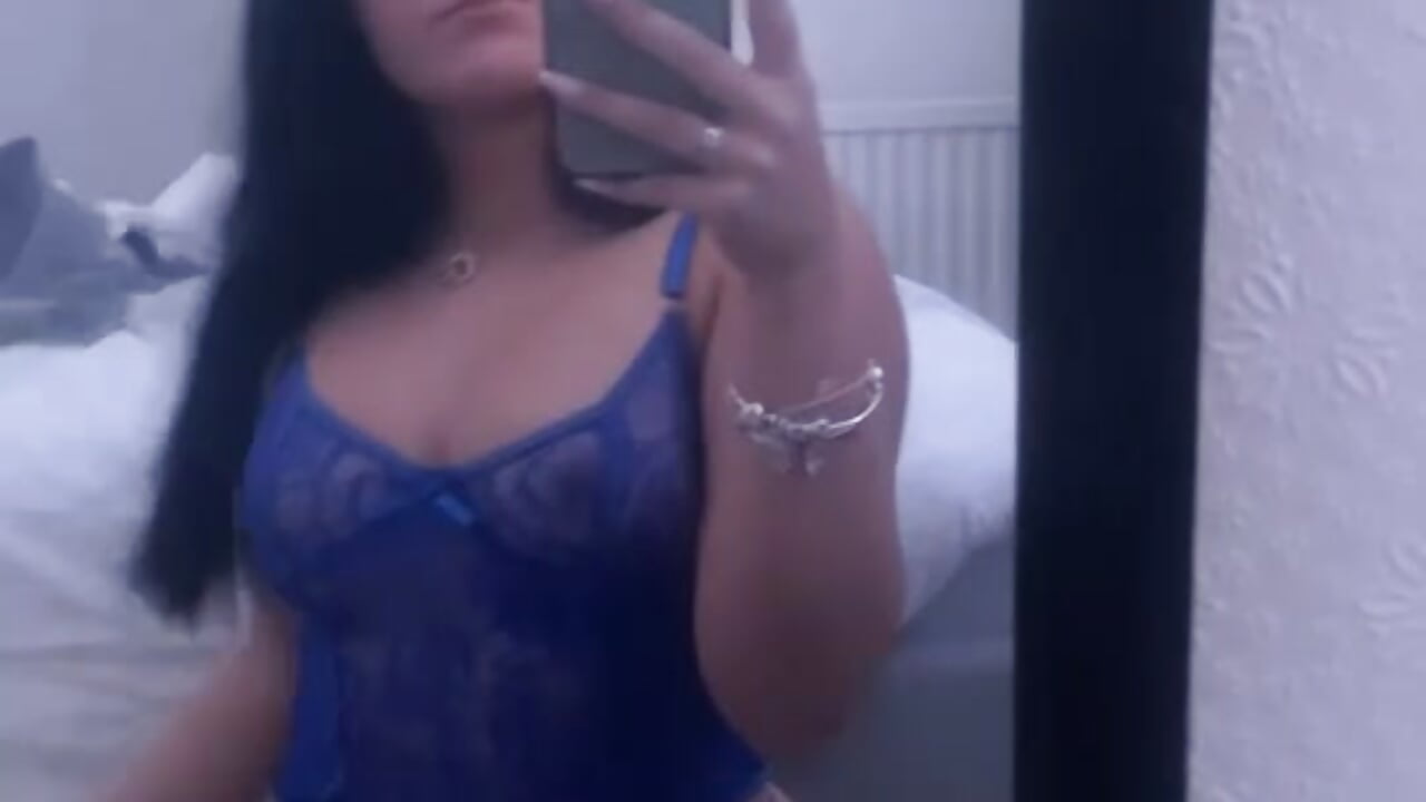 Blue lingerie - video by rosie_jamie28 cam model