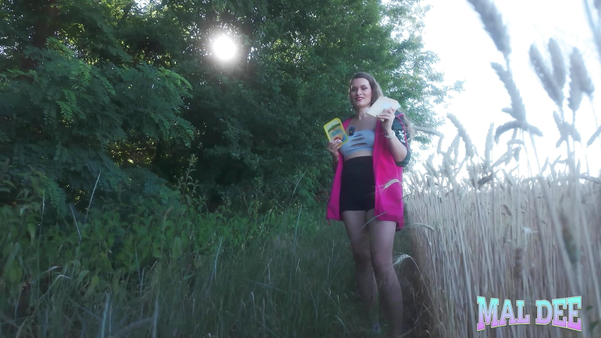 Delivery girl (me) makes a stranger happy @ Park - video by Bad_Idea cam model