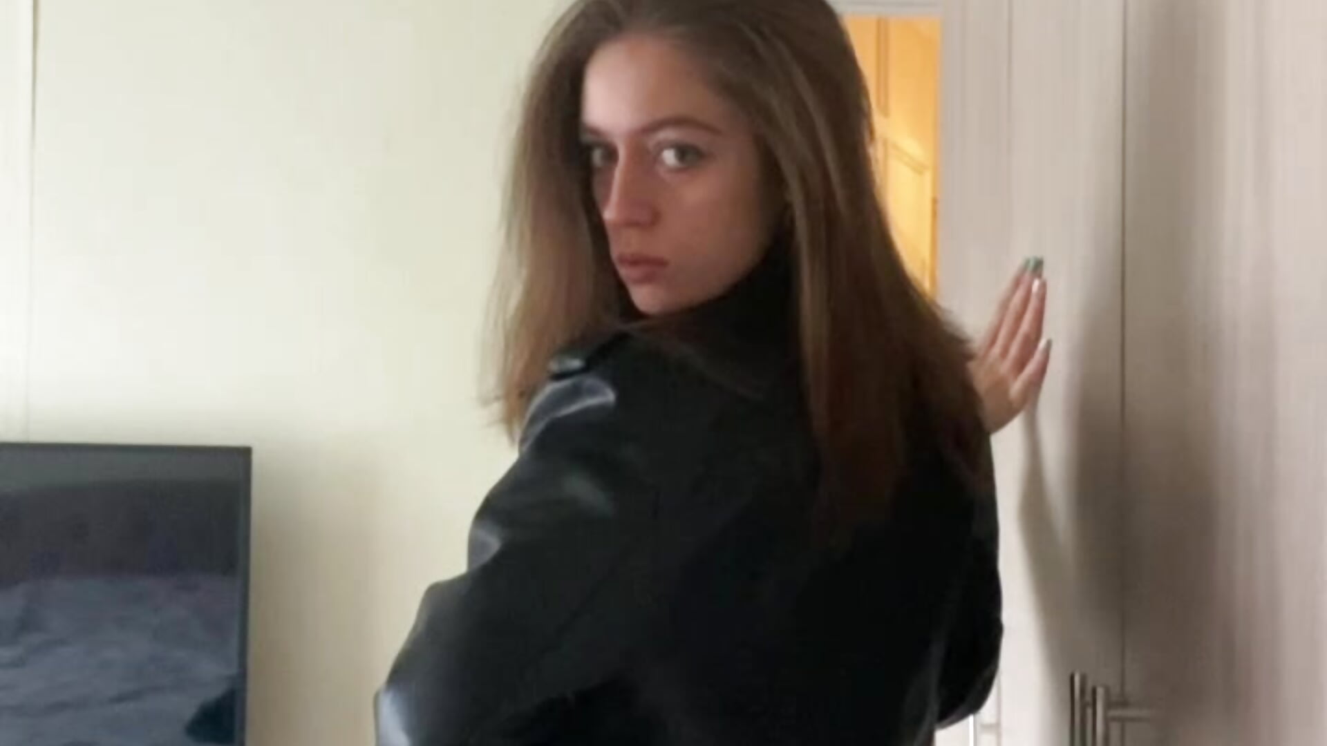 IMG_0043 - video by Agnes_Wells cam model