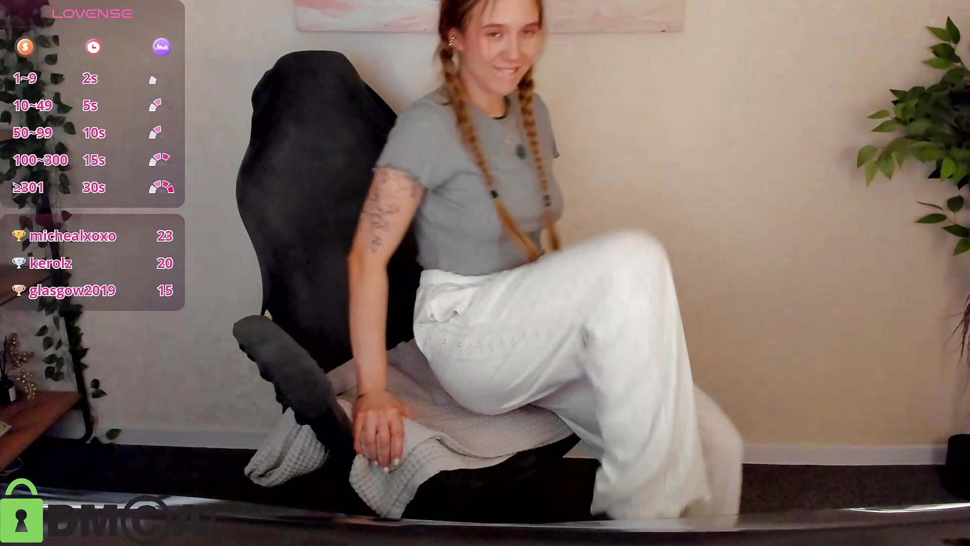 Exclusive video of Casey's microwave oven - video của người mẫu cam Casey_Sweeet