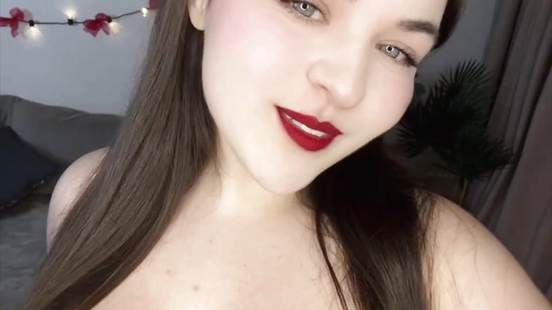 HAPPY NEW YEAR! - відео від вебкаммоделі FieryPolly