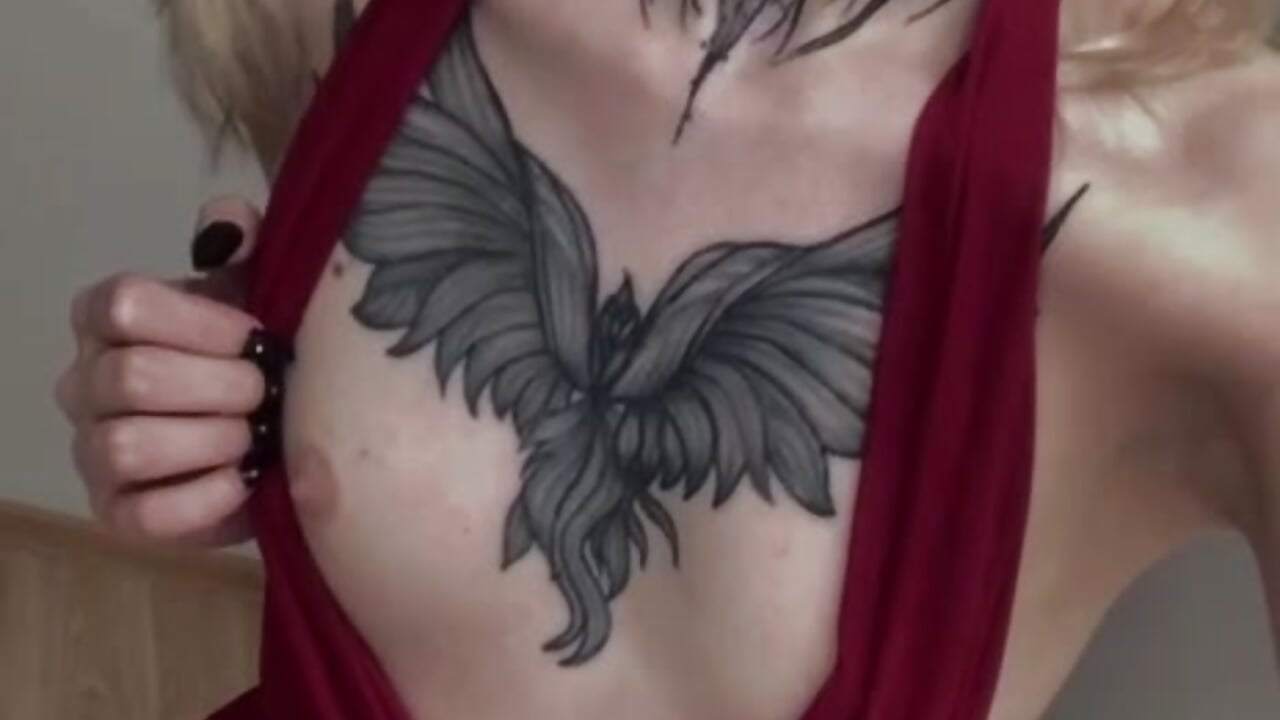 Lick 👅 titi - video by AriWild cam model