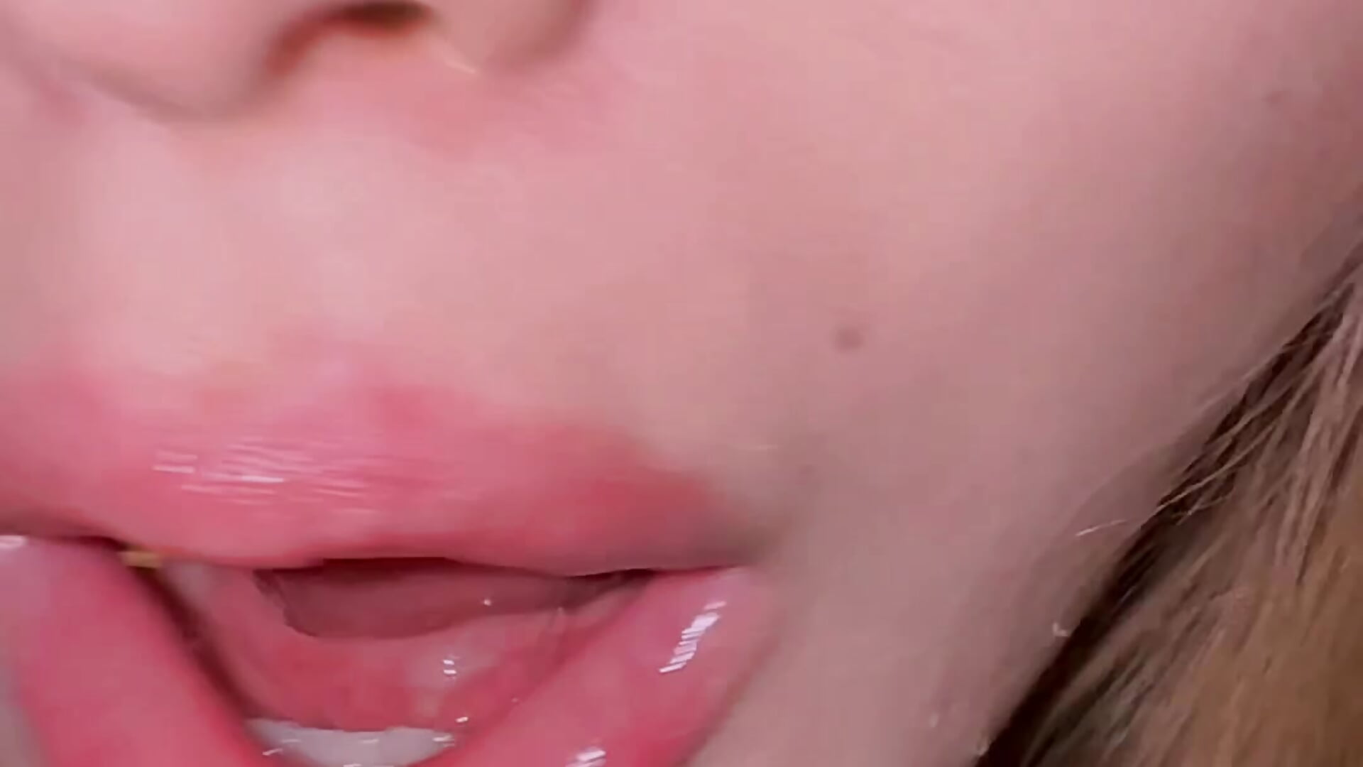 I'm offline tomorrow 💋 see you 03/04/2026 – видео вебкам-модели AriWild