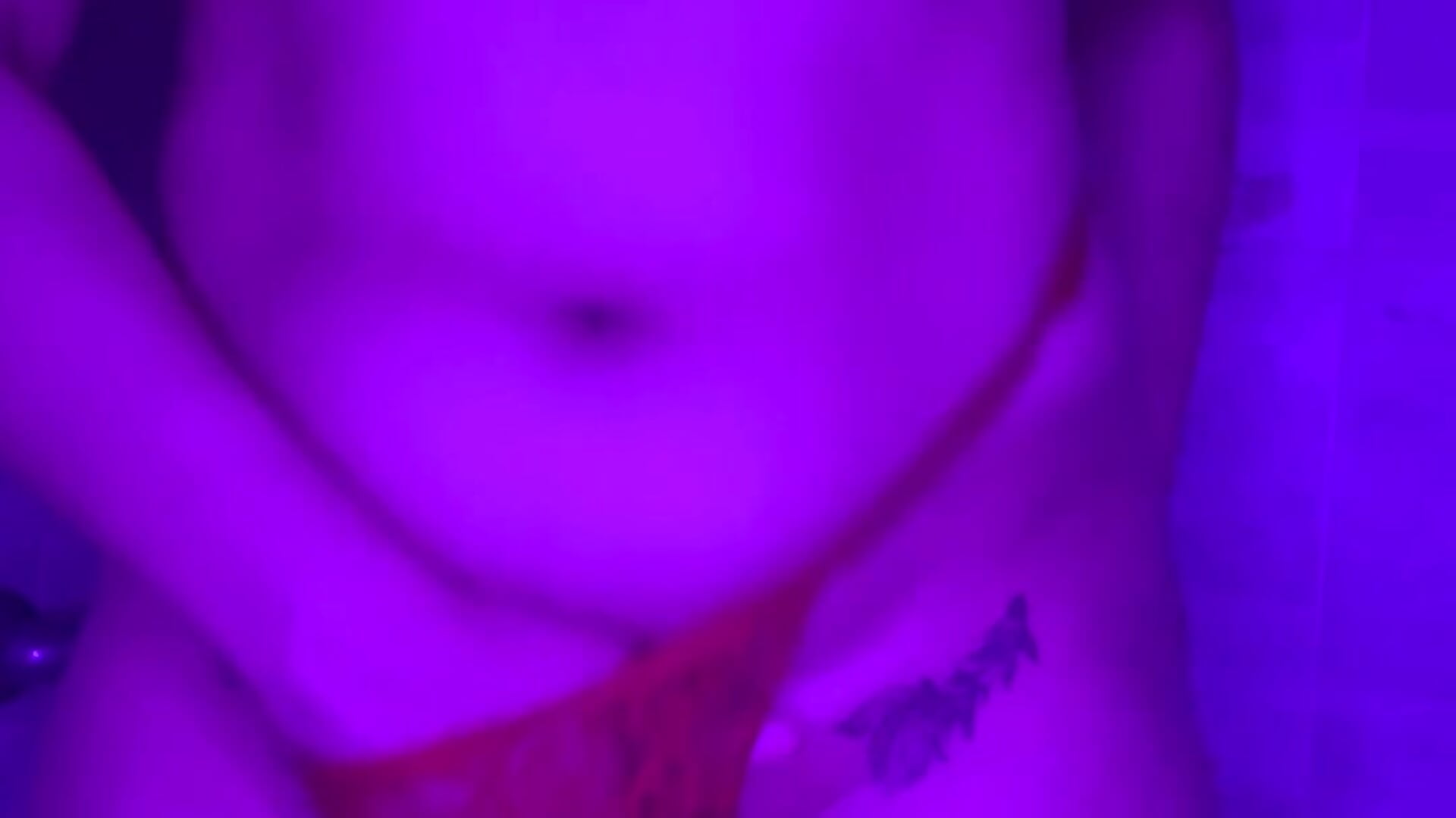 لولا شاور شرمطه تعري - video oleh Lola-bunny-arab kamera model