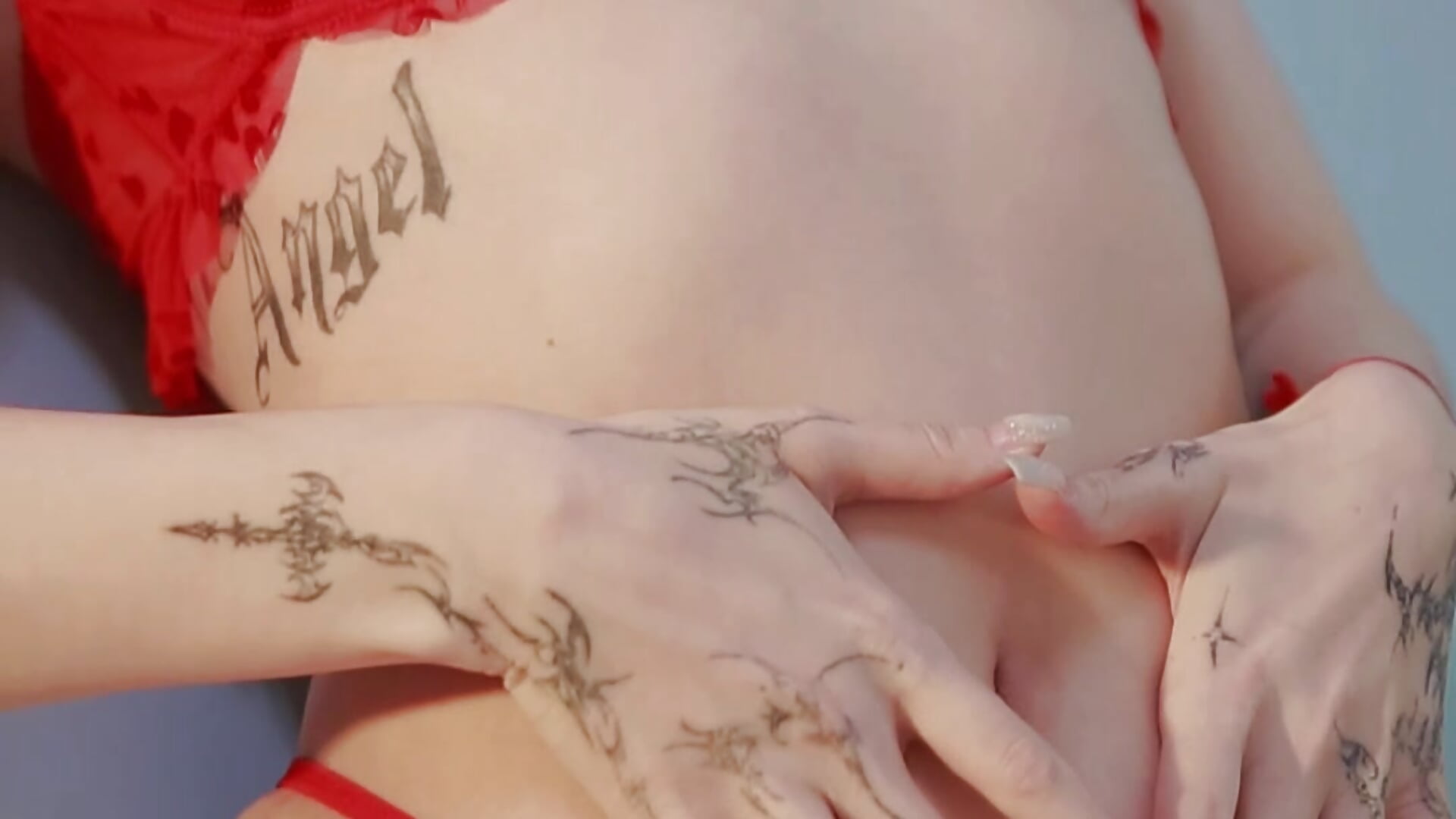 Ntmu, honey! How do u love my curvy sexy body? - video di Sofi_Spark modella di cam