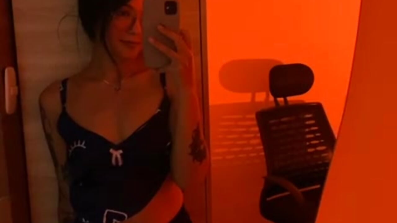 <3 - video by KeikoMiyake5 cam model