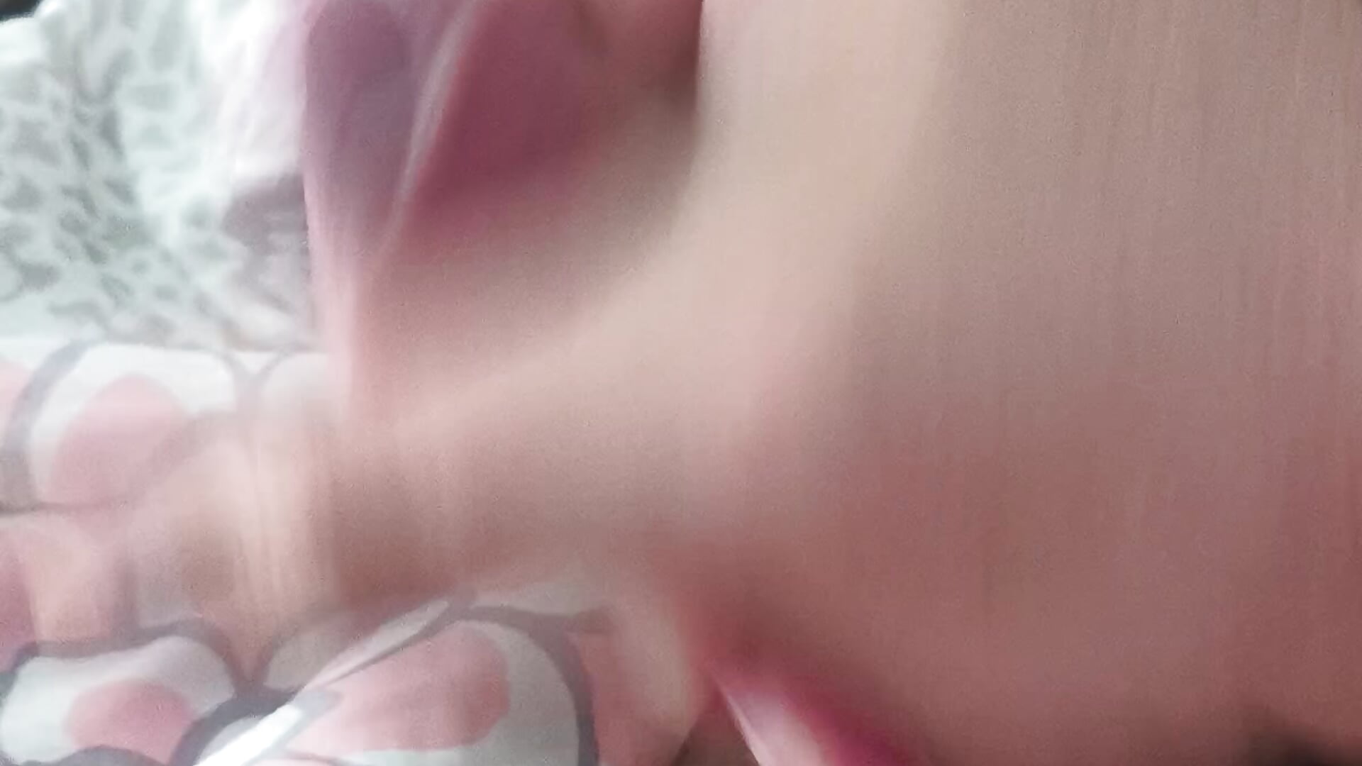 Jerking 3 - video by N2OBROWNIES cam model