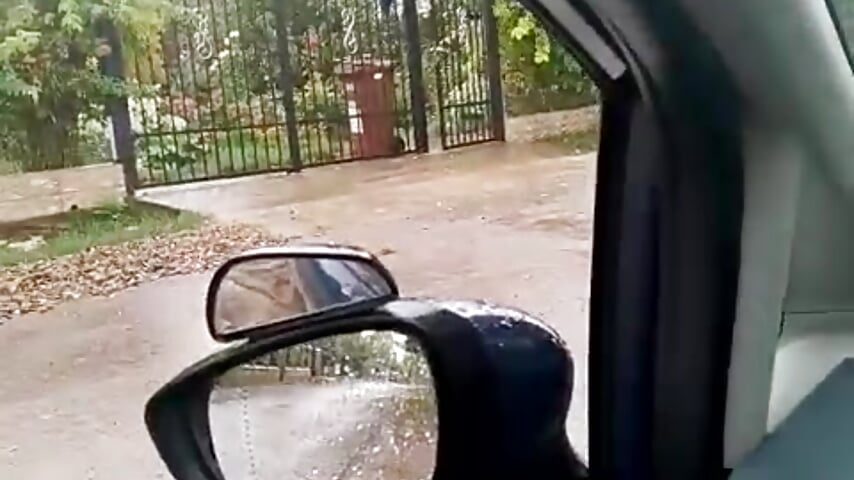 stuck with a car - video by DeeA_Blondy cam model