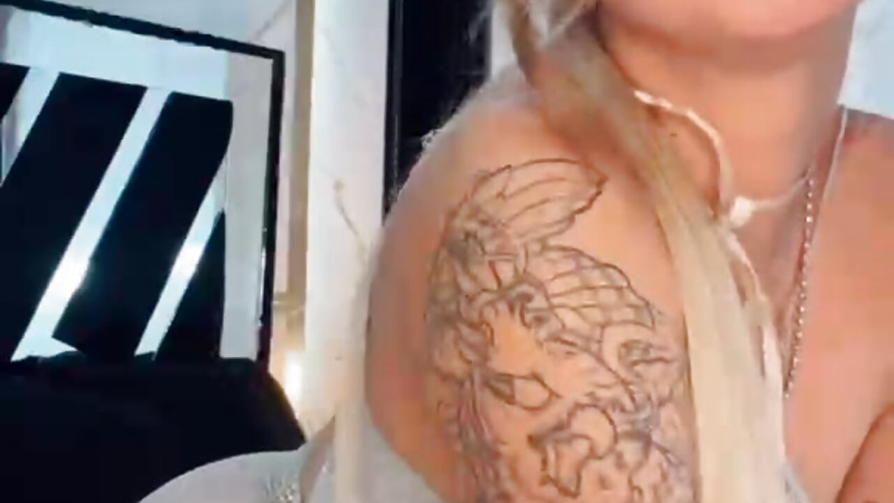 I’m live and feeling a playful energy building… come get closer and feel it too - video by AnastasiaBelov cam model