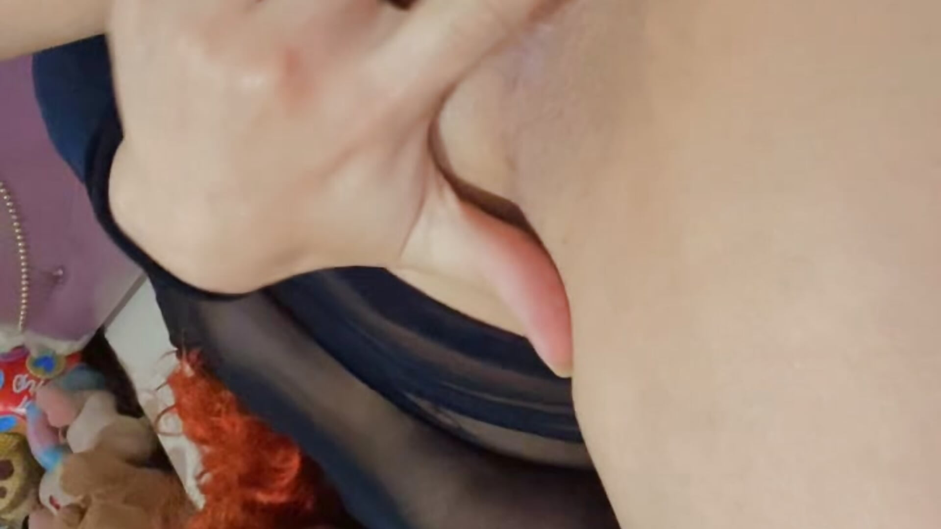 Fuck pussy close up - video by Jensen-Hally cam model