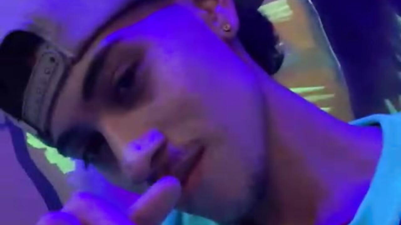 Love life - video by yulian_vasquez cam model