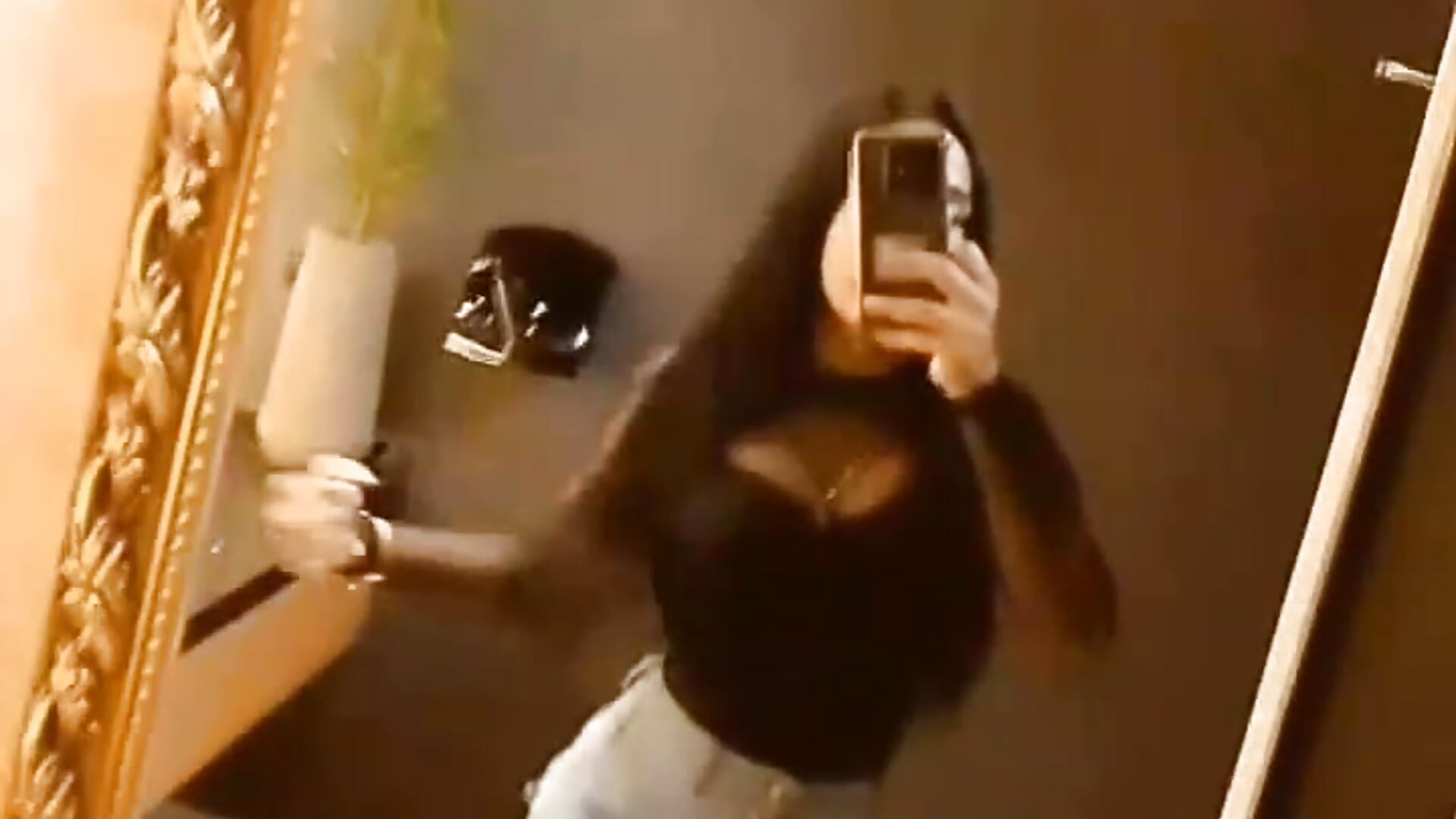 fb5f597e-fce4-4649-852f-6313e500fbce - video by Vicky_77_ cam model