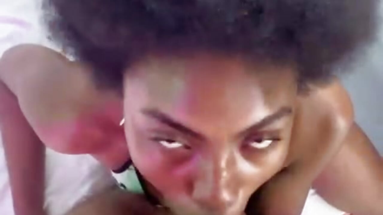 Sexy look still blowjob😈🍆👀 - Asha_zuri_and_adam 캠 모델의 동영상