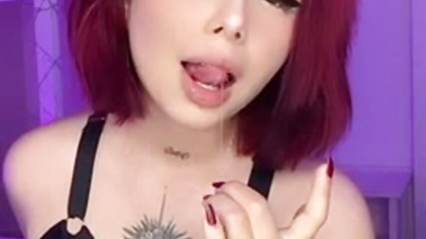 A little bit of me, for U 💦 - Vídeo de _Morrigan_, modelo de vídeos