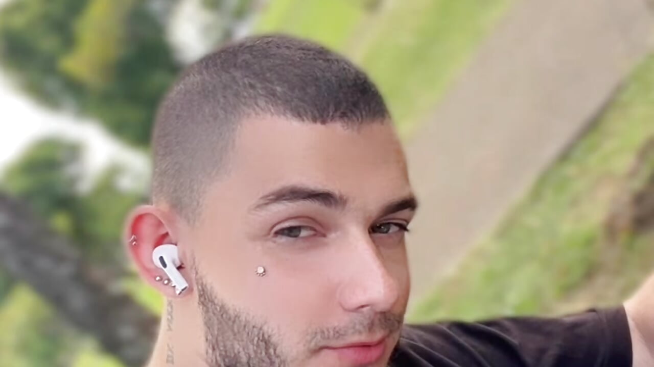 Smoke💨 - video by Abadburningxx cam model