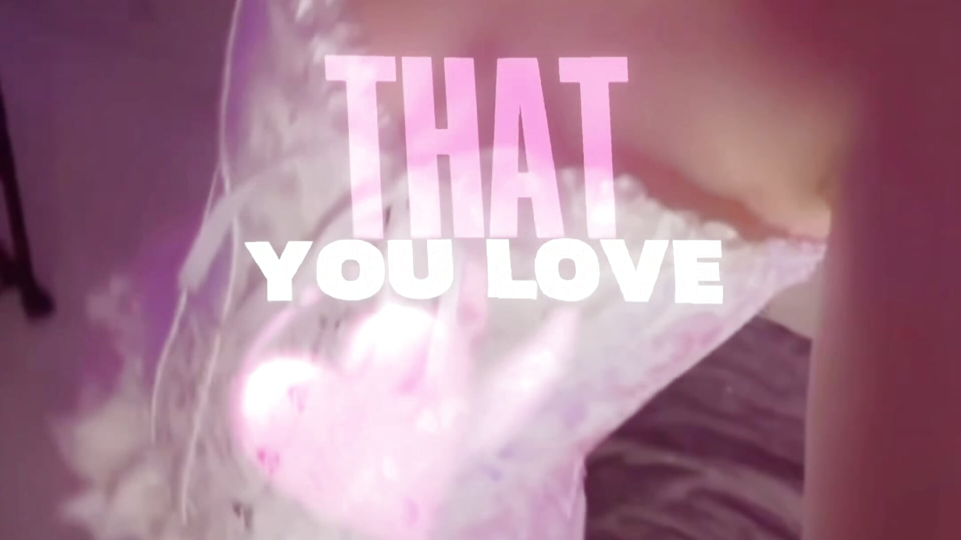 Your favorite nightmare 🎈 – video od webkamerové modelky KeiraAsti