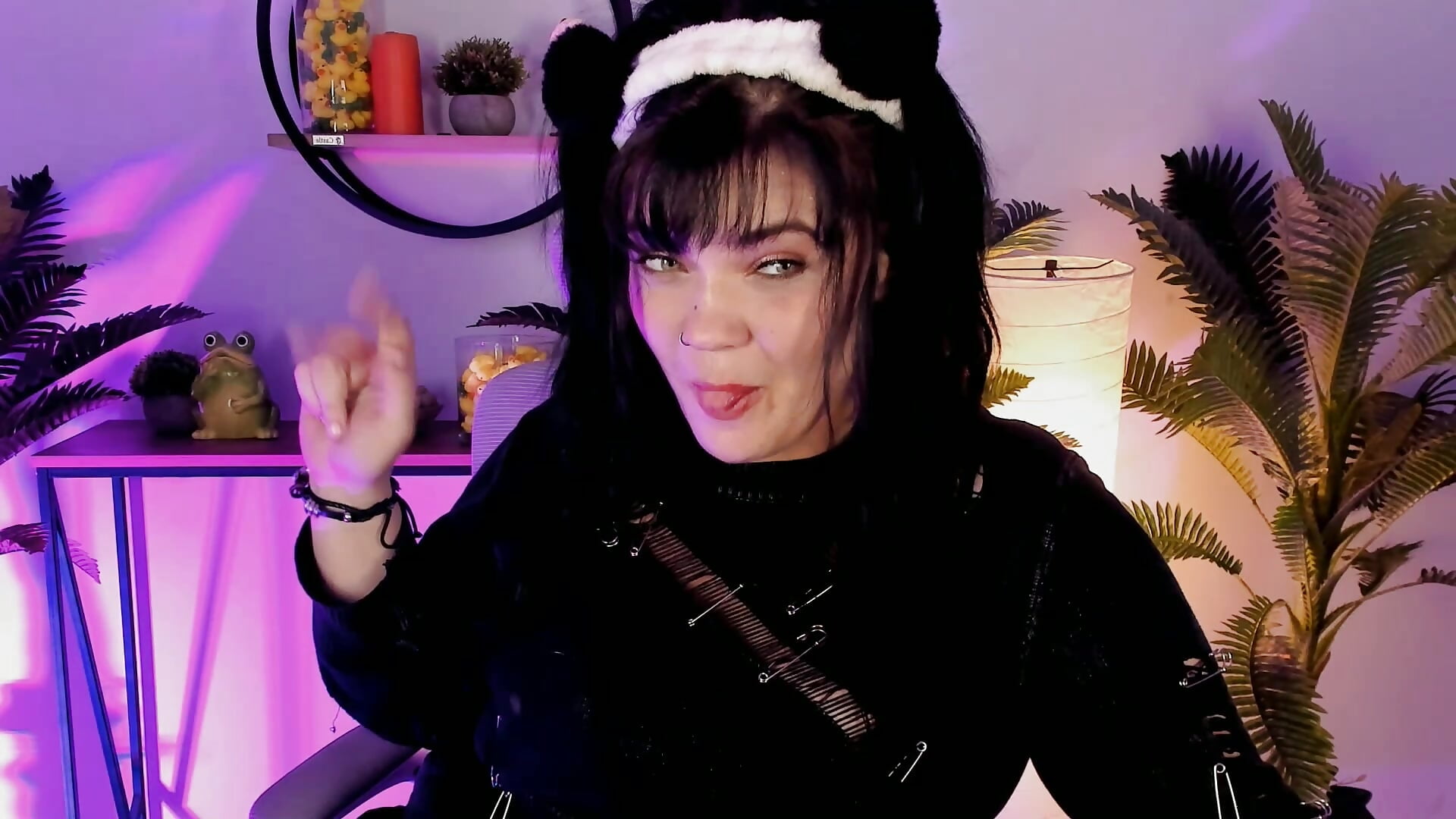 me - vidéo du modèle de showcams MaryHarrys