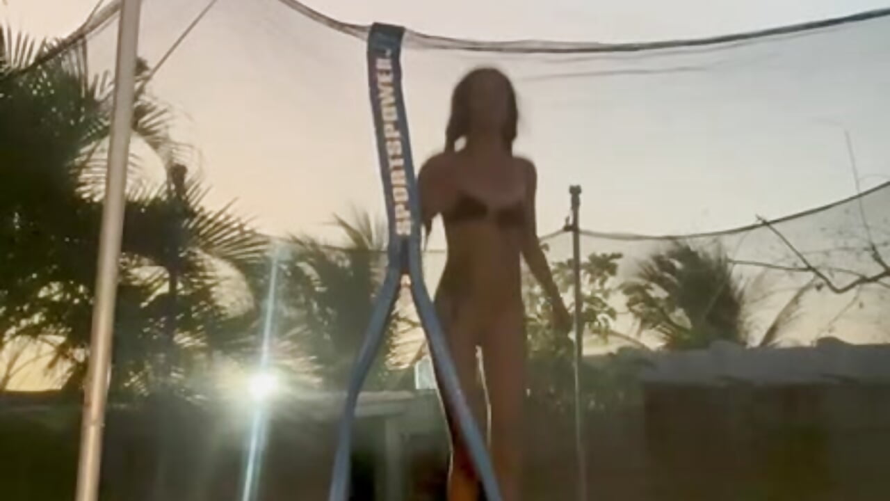 It's time to have fun - vídeo de la modelo de cam MaryAnneeXOO