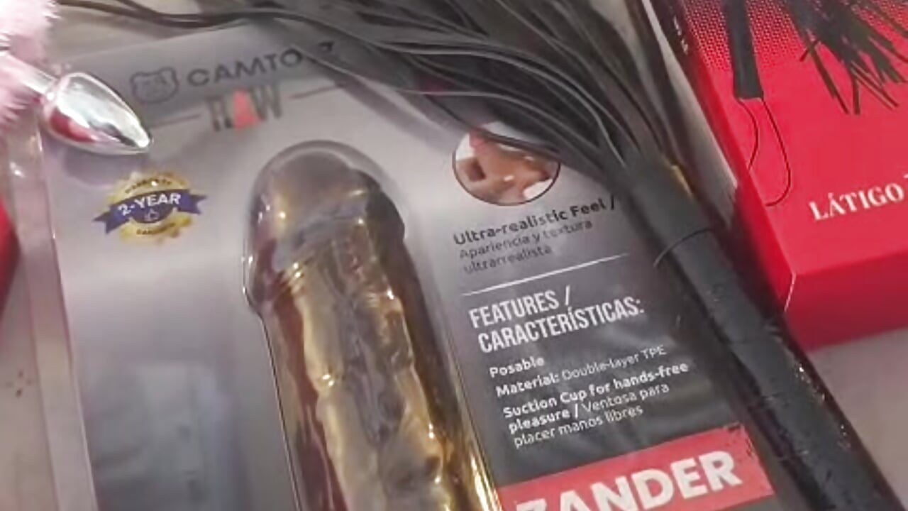 Look what arrived to make me misbehave 💕🔥😈 - video av aisha_duque cam model