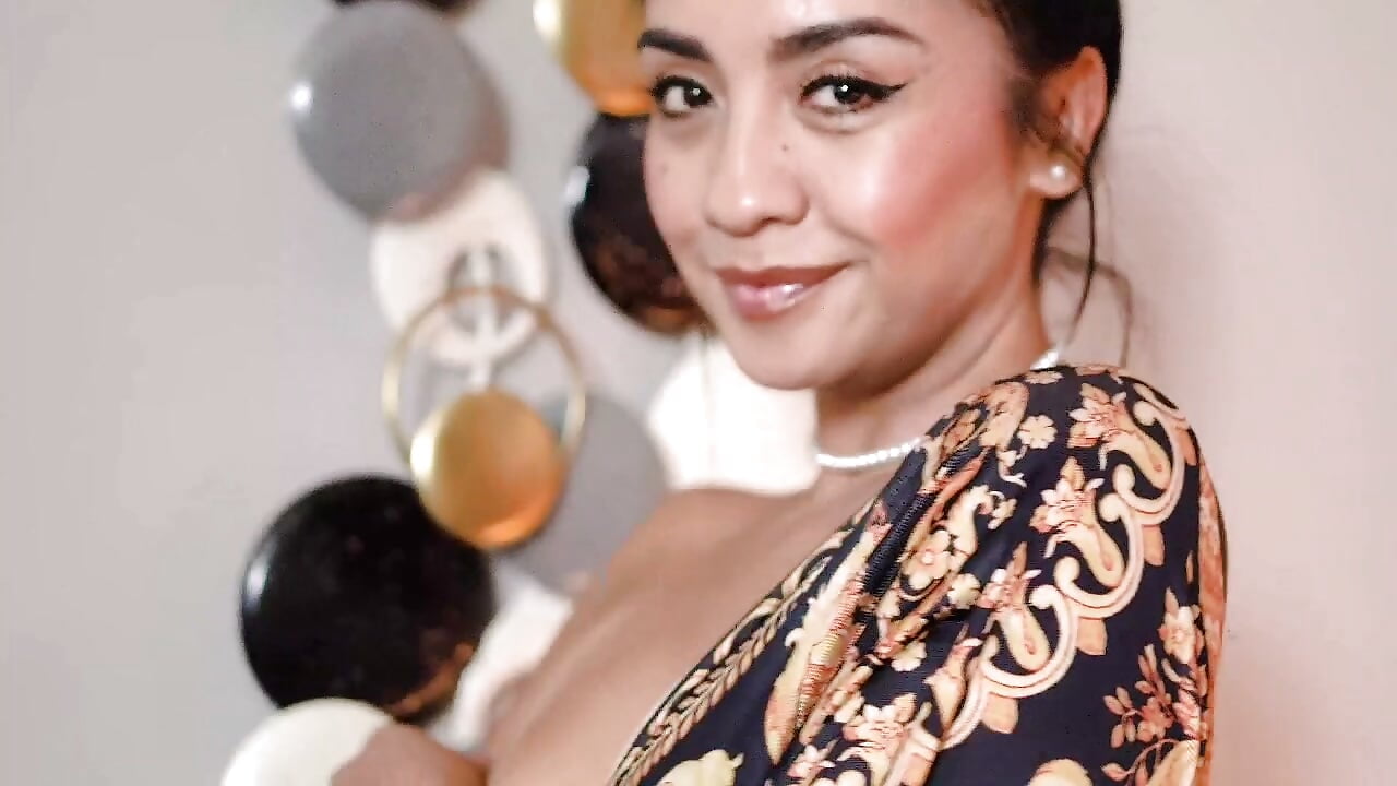 Welcome to my room ♥ - video by ana_riveros cam model